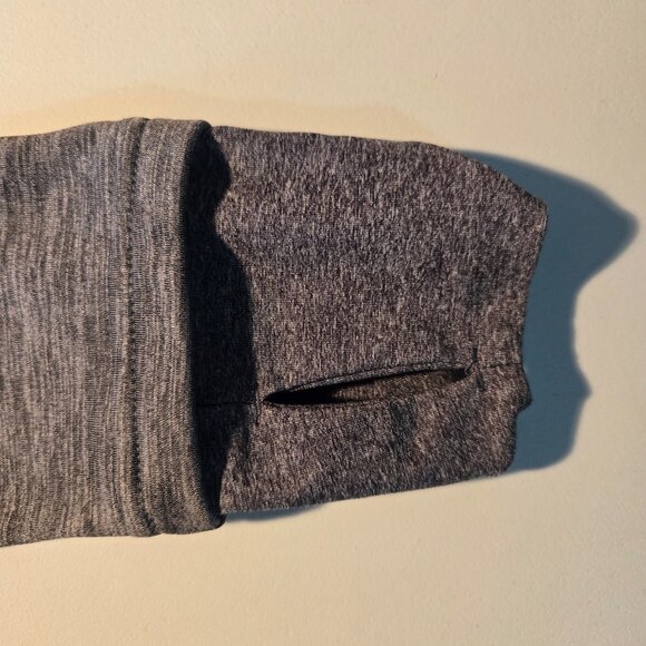 Mondetta Zip Up Sweater/Hoodie style. Size Small. - Picture 7 of 7